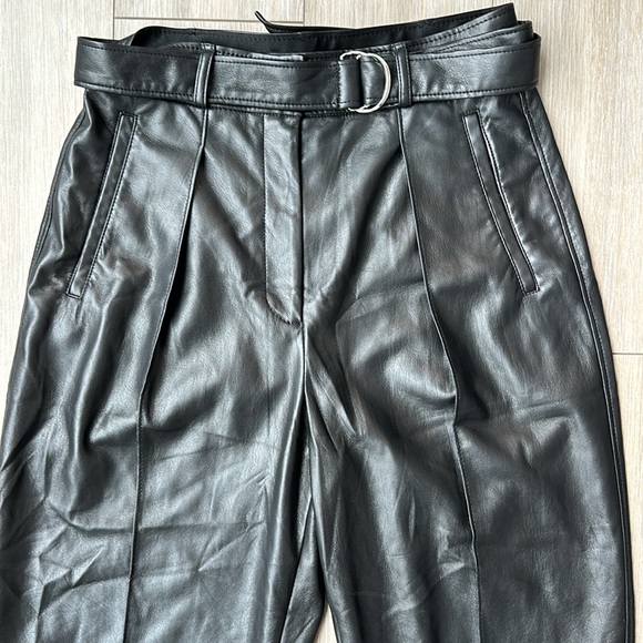 Babaton vegan leather pleated belted high waist pants size 6 excellent condition - Picture 2 of 6